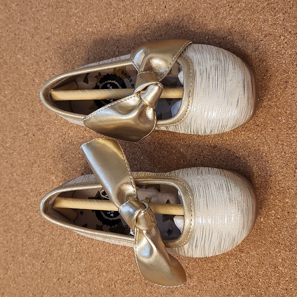 Livie & Luca Other - Livie & Luca Halley Ballet Flats NWOT Size 5